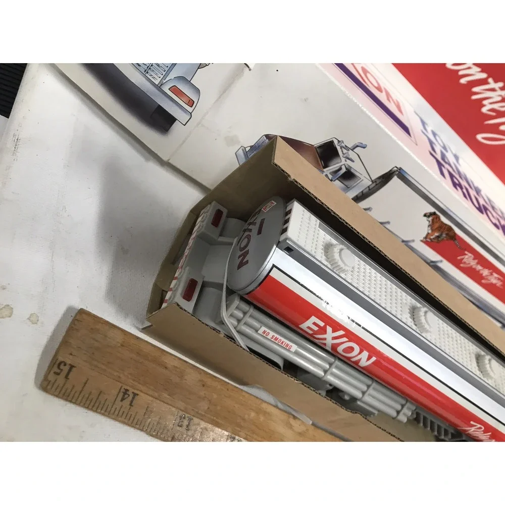 1993  Exxon Rely On The Tiger Tanker Truck-NIB Box In Good Condition